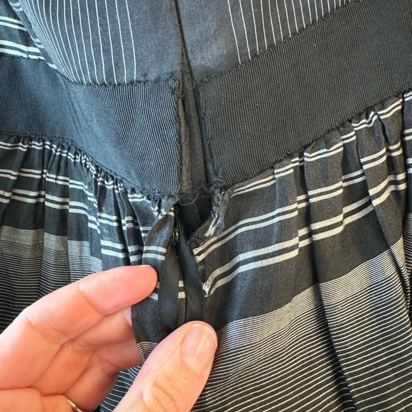 BCBGMaxAzria Black and Gray Sweetheart Strapless Dress Size 6 - Picture 4 of 6